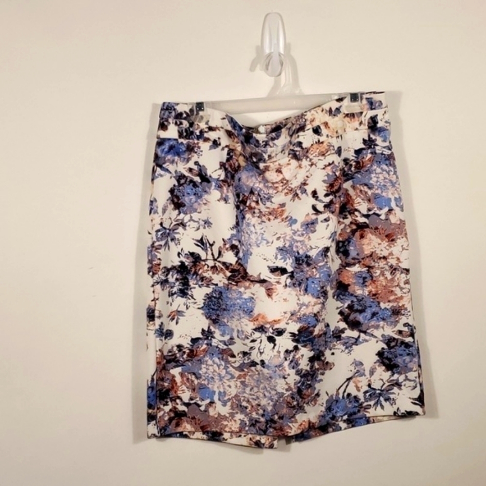 Grace Elemants Floral pencil skirt Size Large